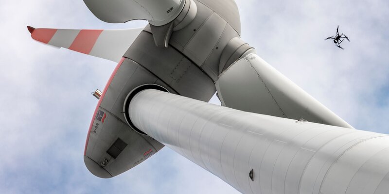 Inspektion mit Drohnentechnologie der Deutschen Windtechnik